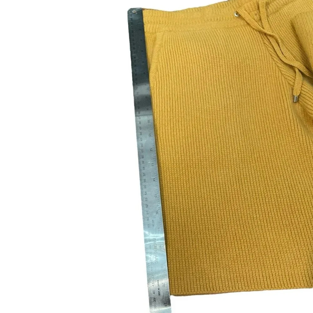 Frame Wide-Leg Ribbed Cashmere Drawstring Shorts Yellow mustard summer knitted